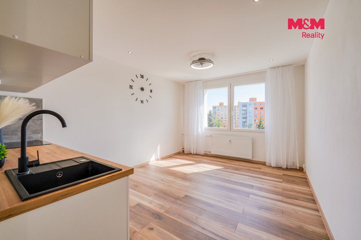 Prodej bytu 1+kk 22 m² - foto 1