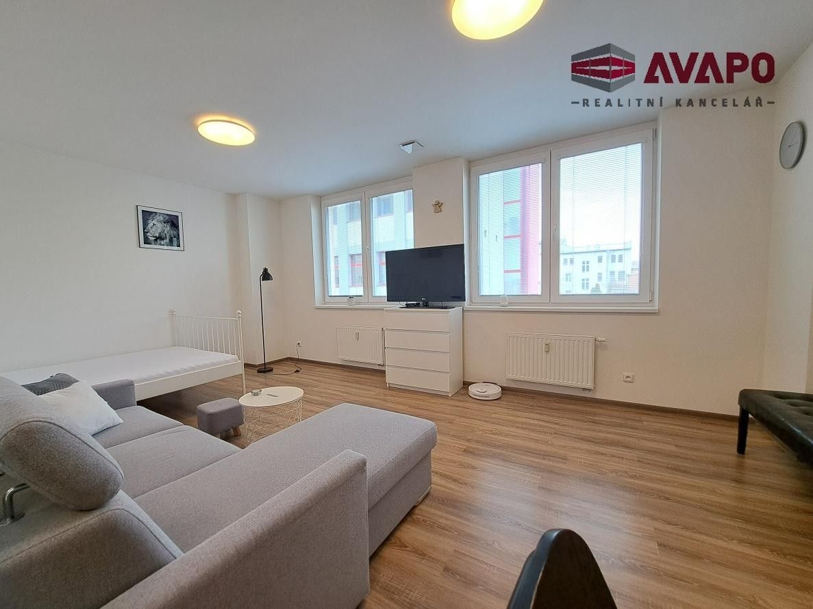 Pronájem bytu 1+kk 36 m² - foto 4