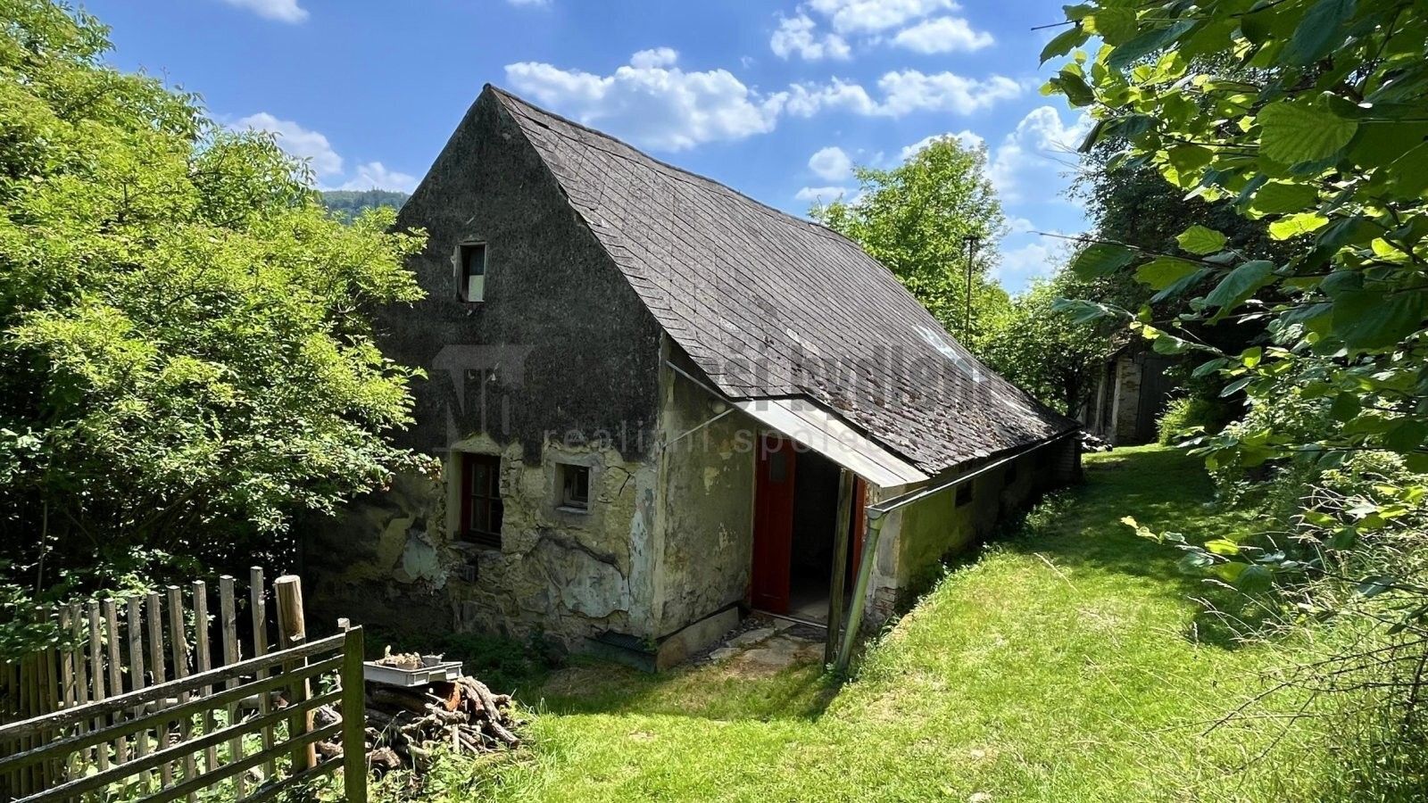 Prodej domu 80 m² - foto 1