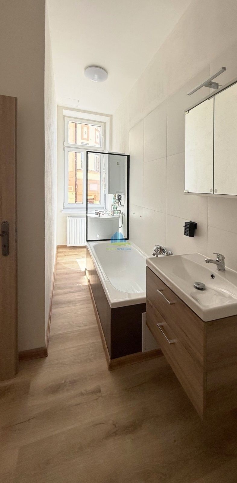 Pronájem bytu 2+kk 55 m² - foto 2