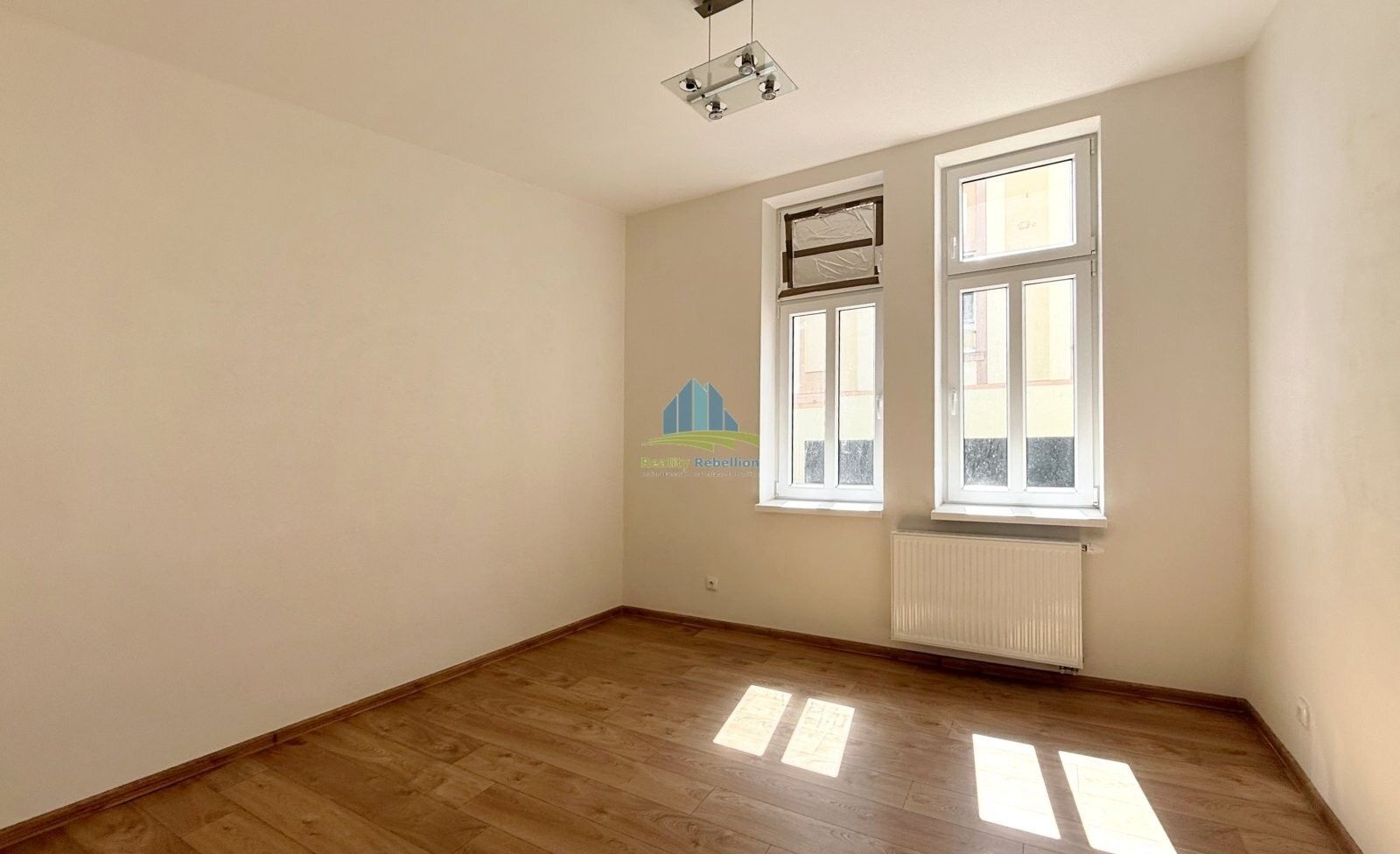 Pronájem bytu 2+kk 55 m² - foto 4