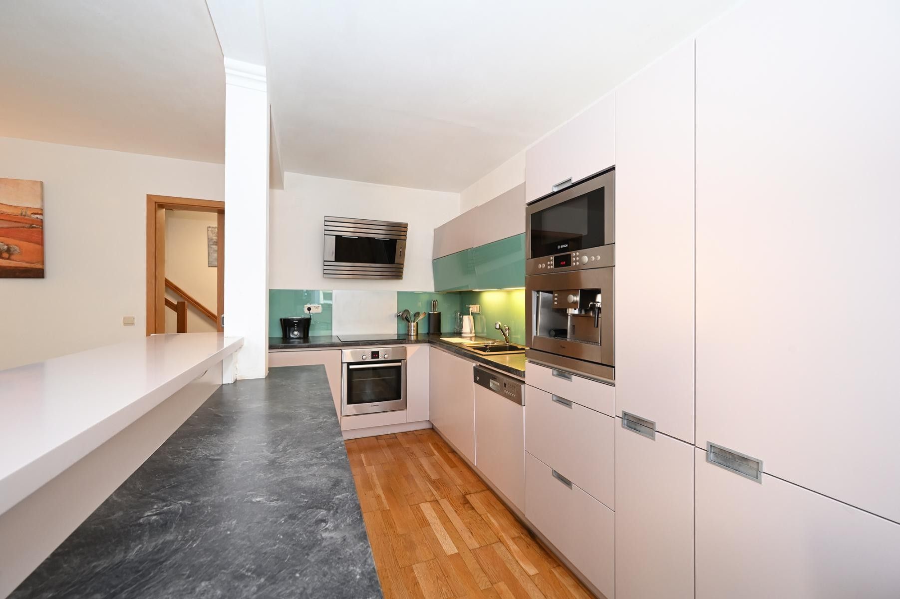 Pronájem bytu 5+kk 186 m² - foto 3