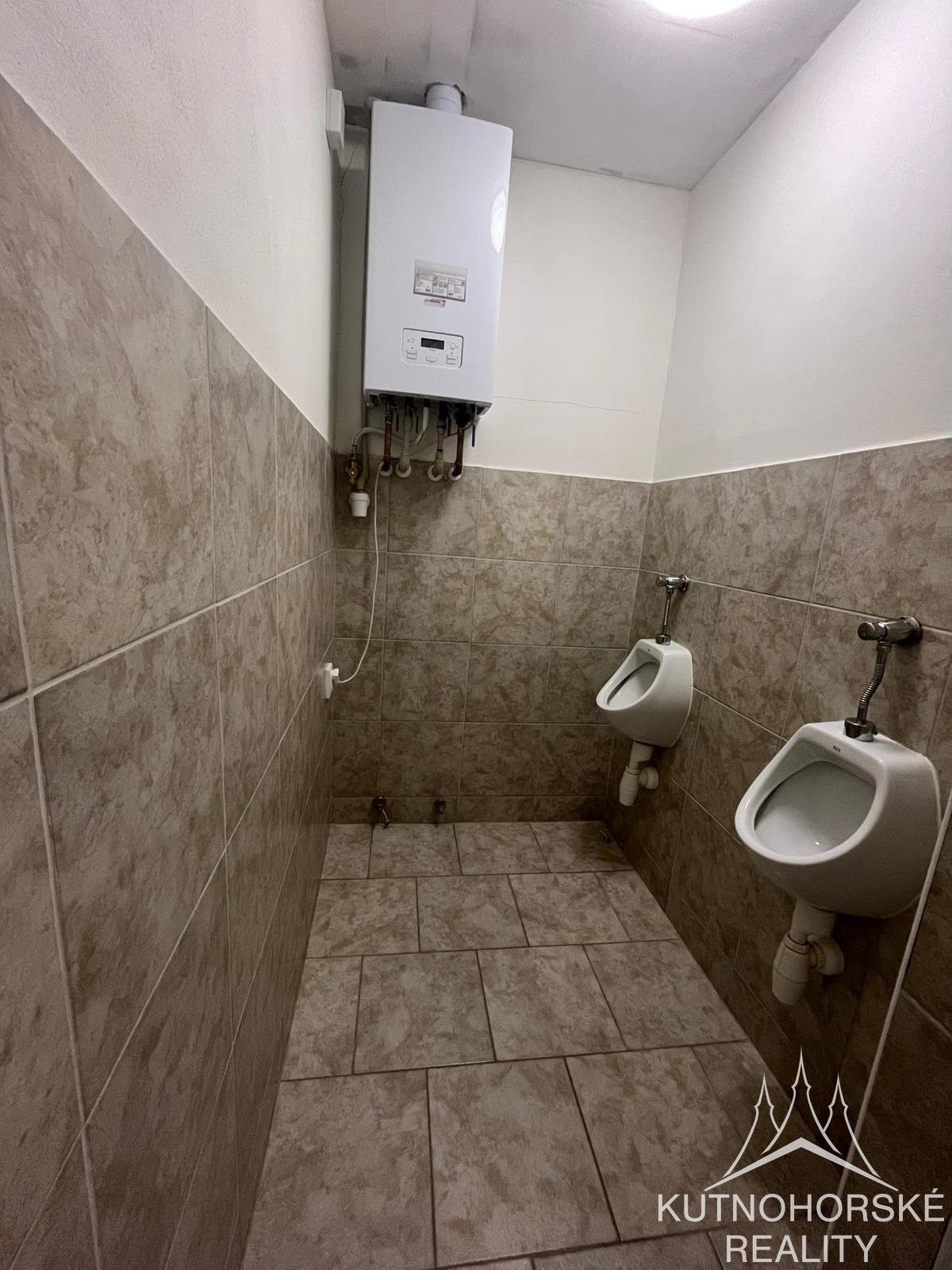 Pronájem komerčního prostoru 20 m² - foto 8