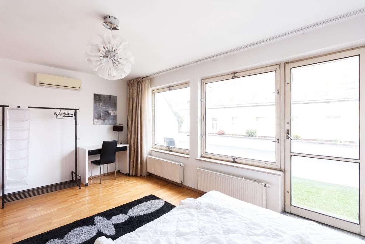 Pronájem bytu 5+kk 186 m² - foto 10