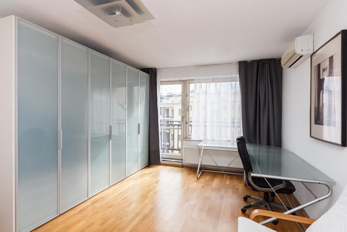 Pronájem bytu 5+kk 186 m² - foto 19