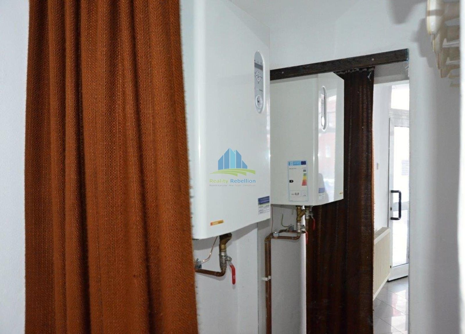 Pronájem komerčního prostoru 32 m² - foto 6