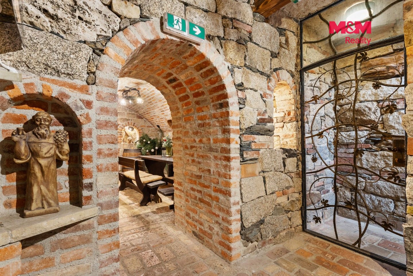 Prodej komerčního prostoru 600 m² - foto 13