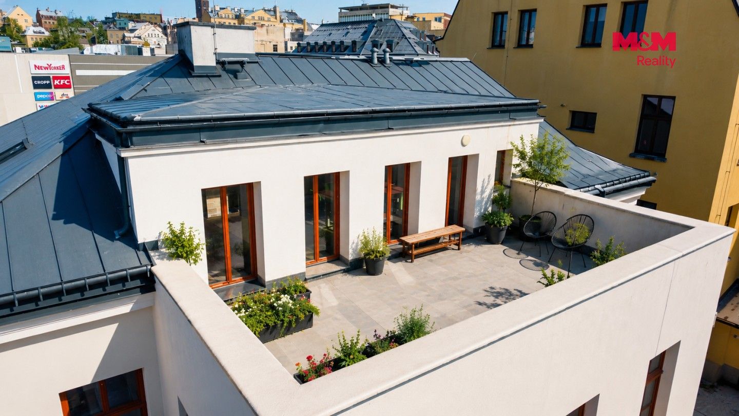 Prodej komerčního prostoru 600 m² - foto 24