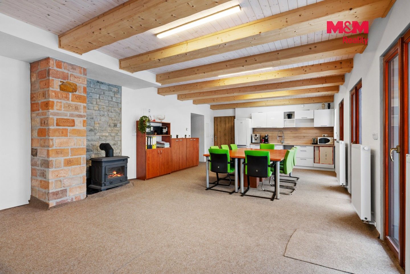 Prodej komerčního prostoru 600 m² - foto 26