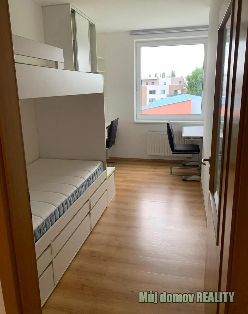 Pronájem bytu 3+kk 73 m² - foto 2