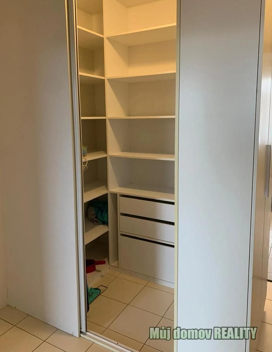 Pronájem bytu 3+kk 73 m² - foto 7