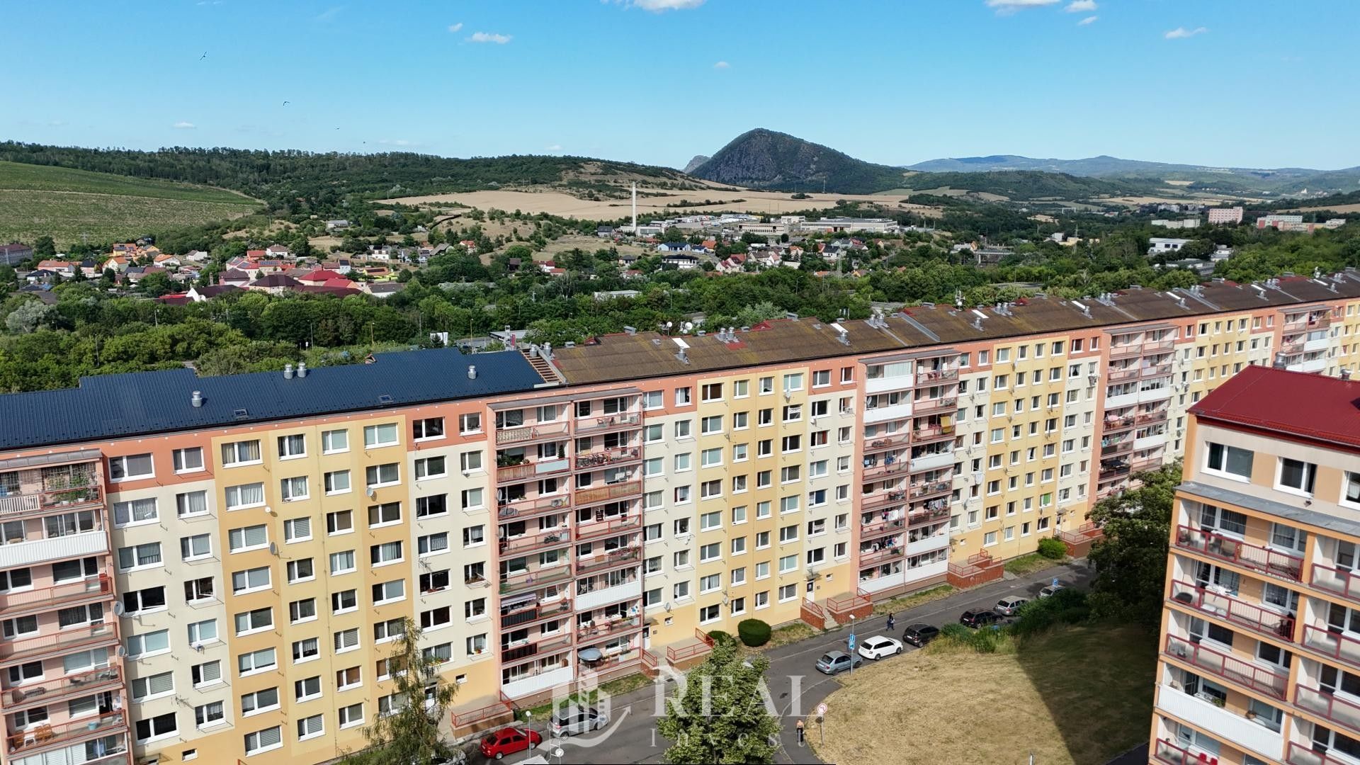 Prodej bytu 1+kk 28 m² - foto 2