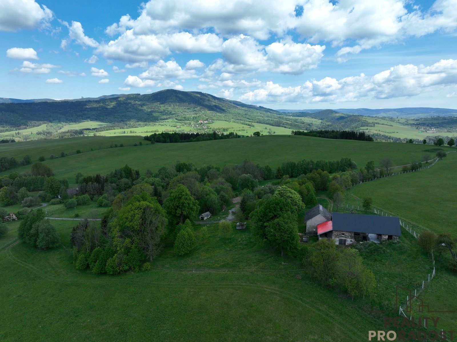 Prodej pozemku 1669 m² - foto 6