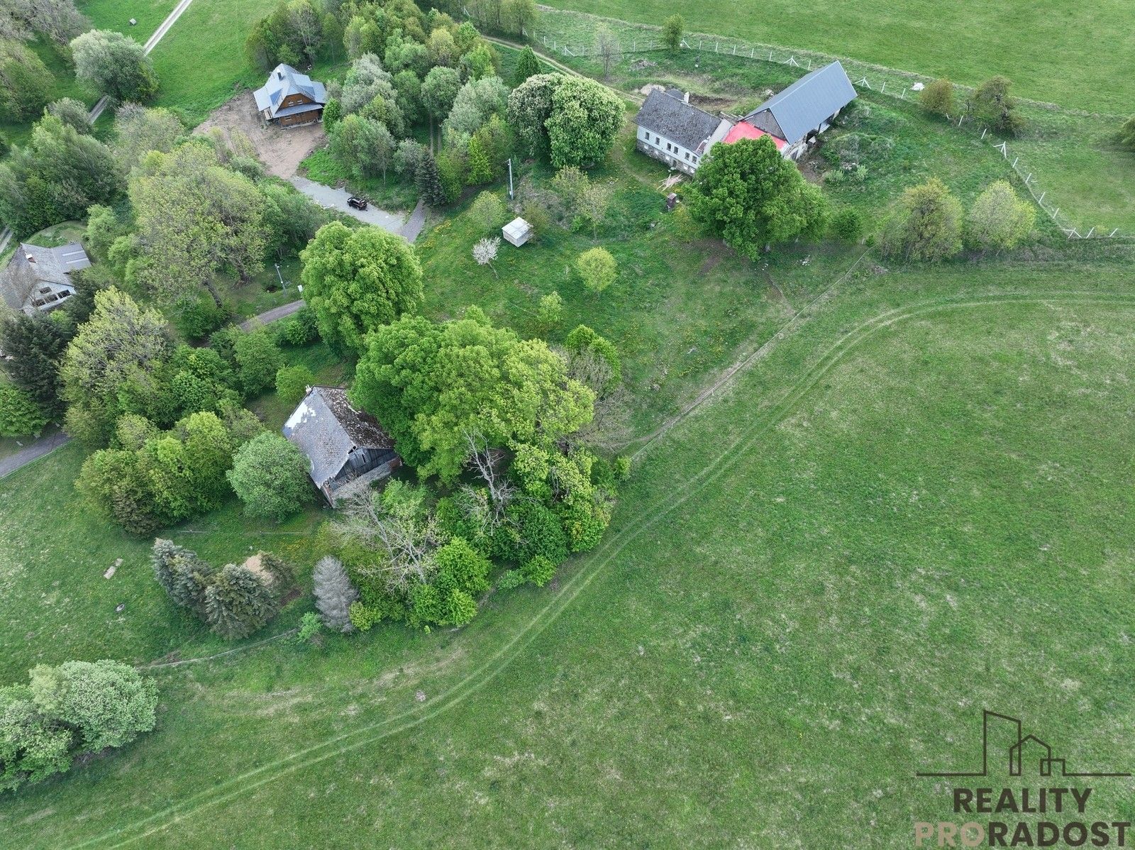 Prodej pozemku 1669 m² - foto 2