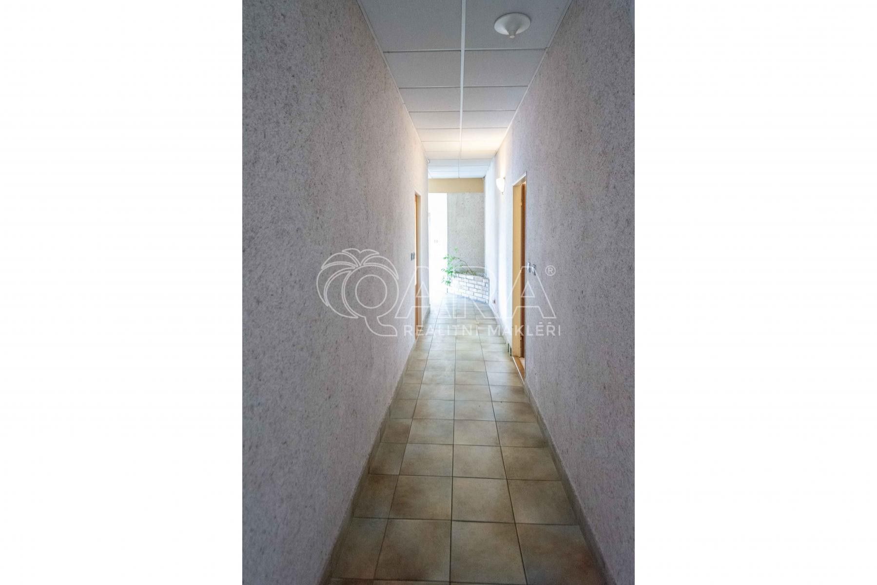 Pronájem komerčního prostoru 201 m² - foto 18