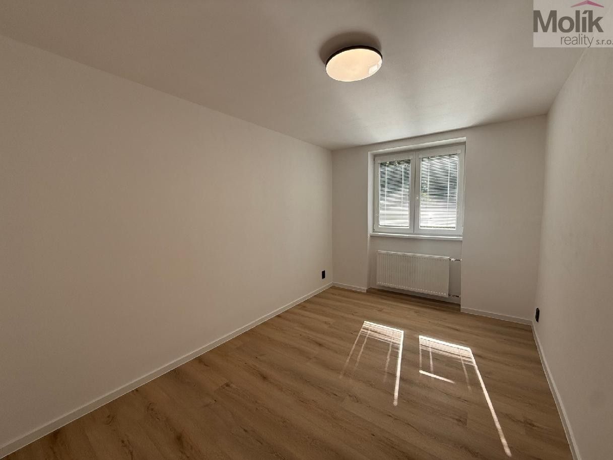 Prodej bytu 3+1 60 m² - foto 9