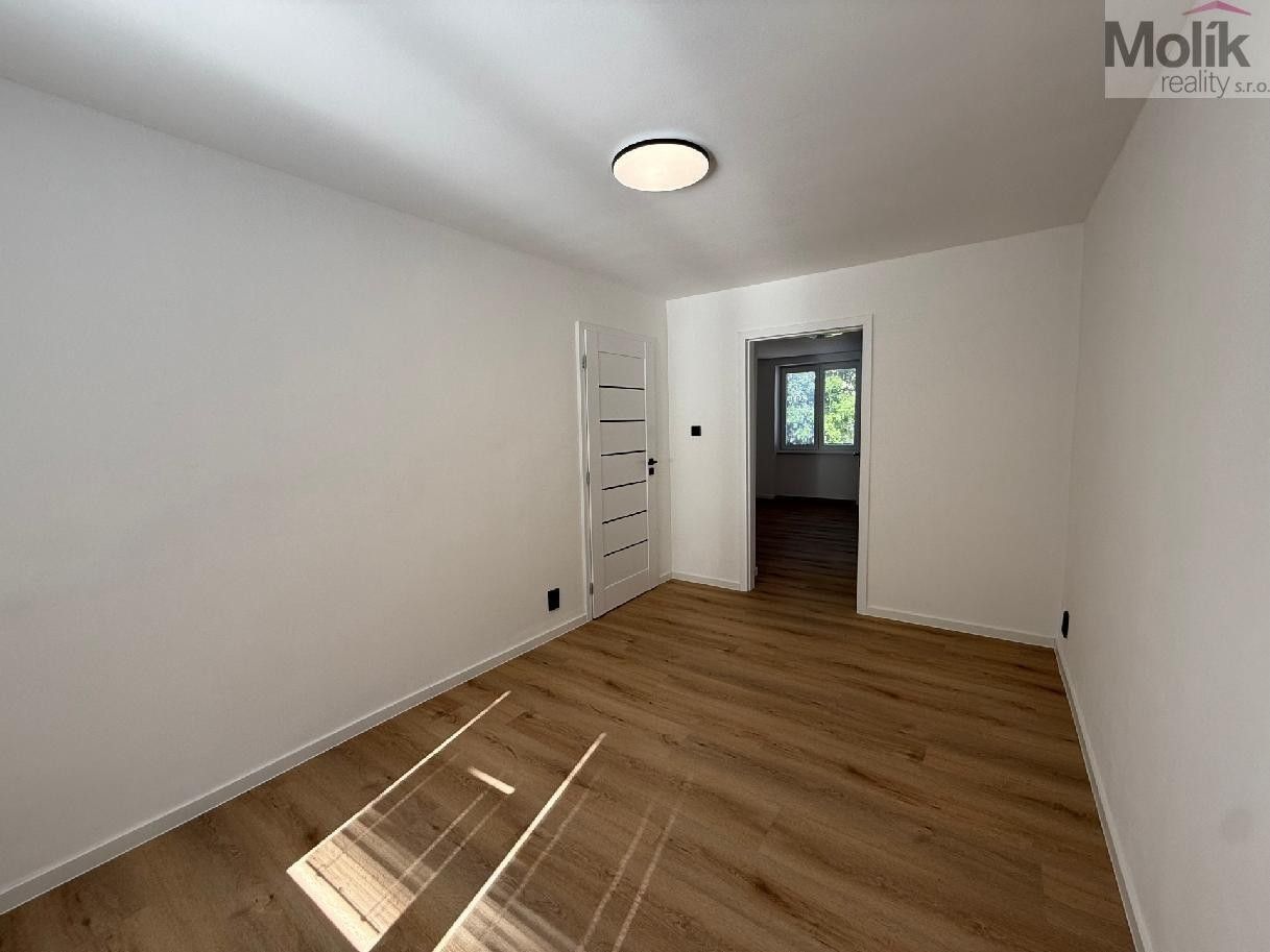 Prodej bytu 3+1 60 m² - foto 10