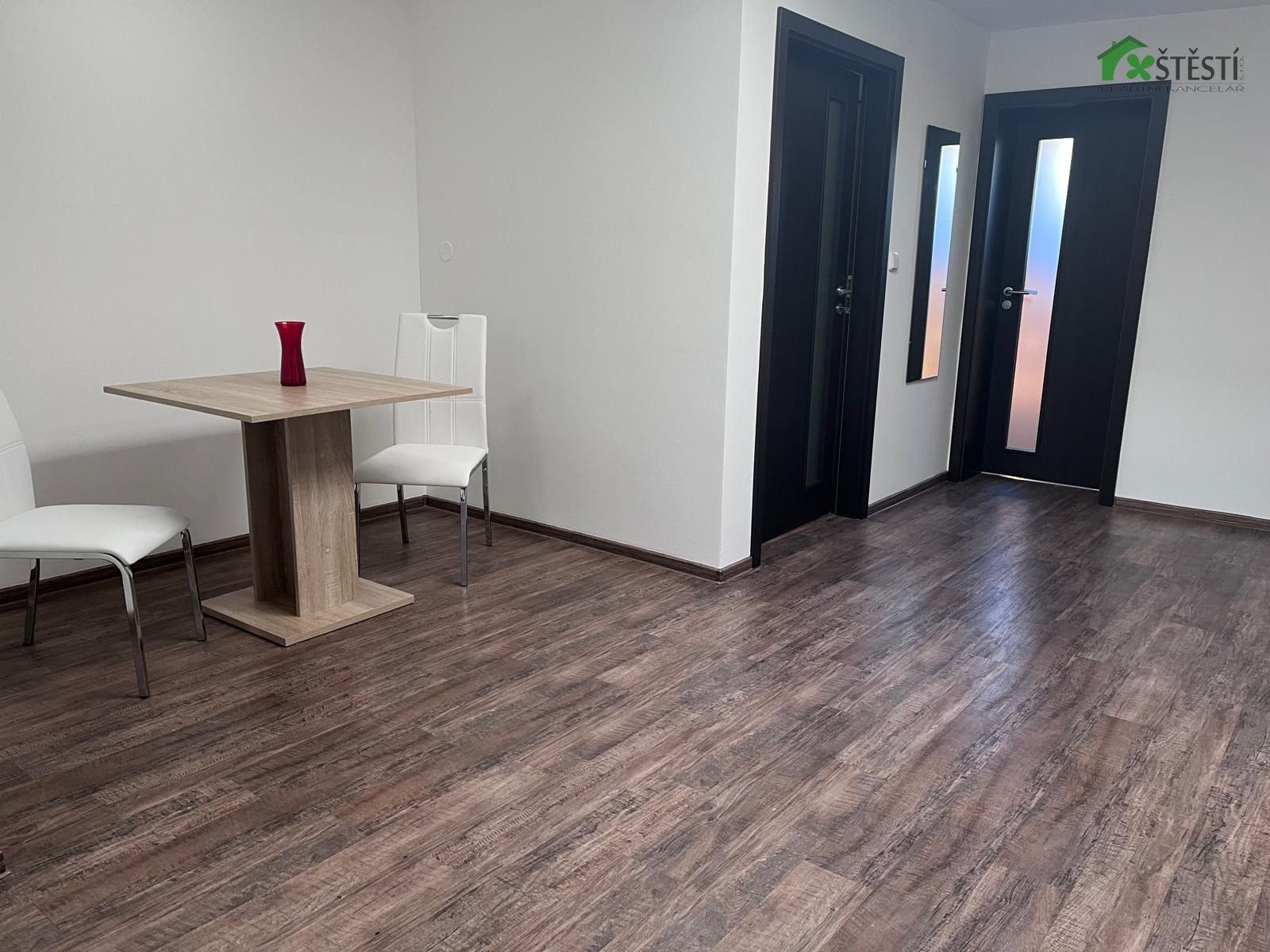 Pronájem bytu 1+kk 52 m² - foto 6