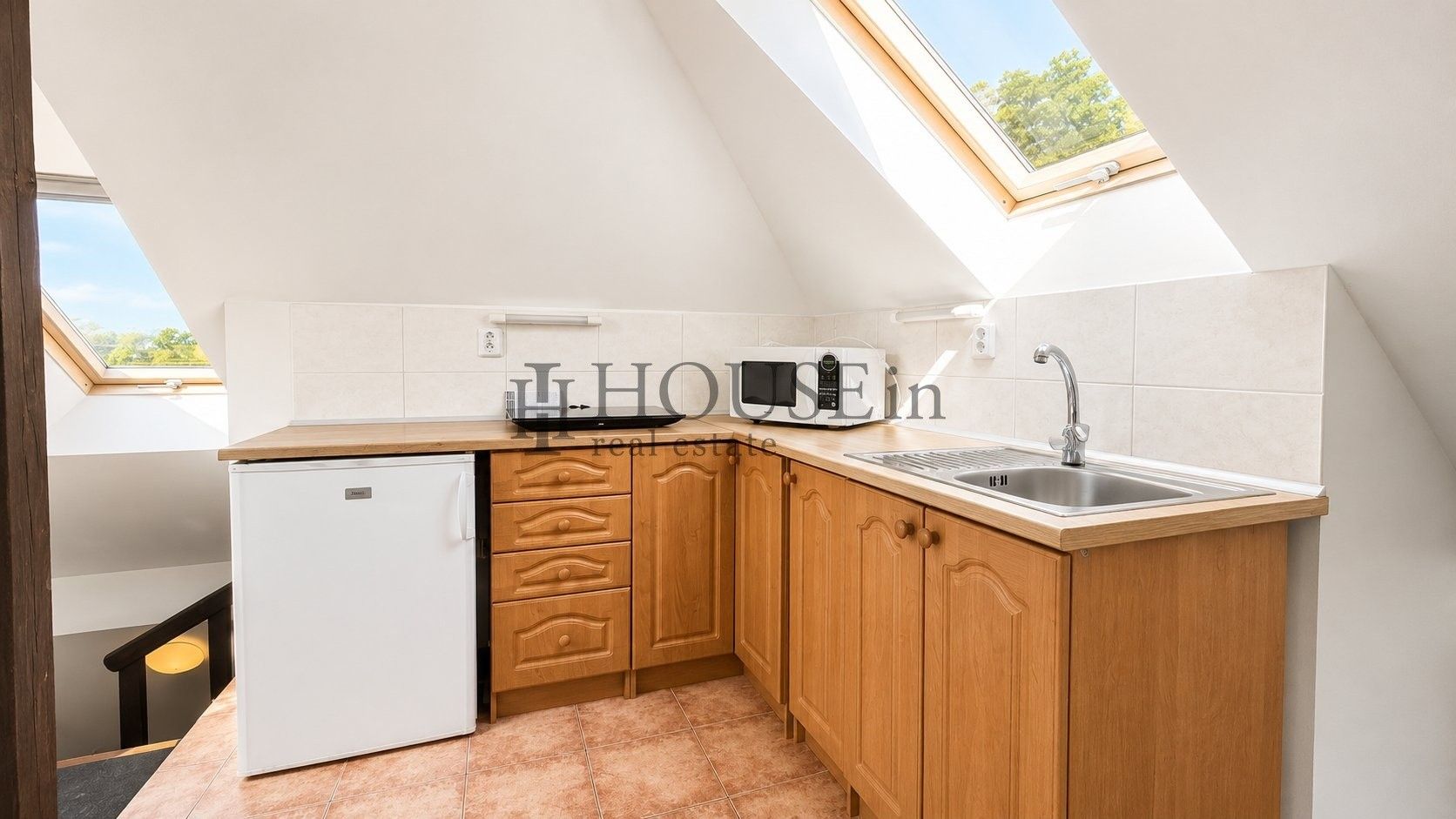 Pronájem bytu 1+kk 38 m² - foto 1