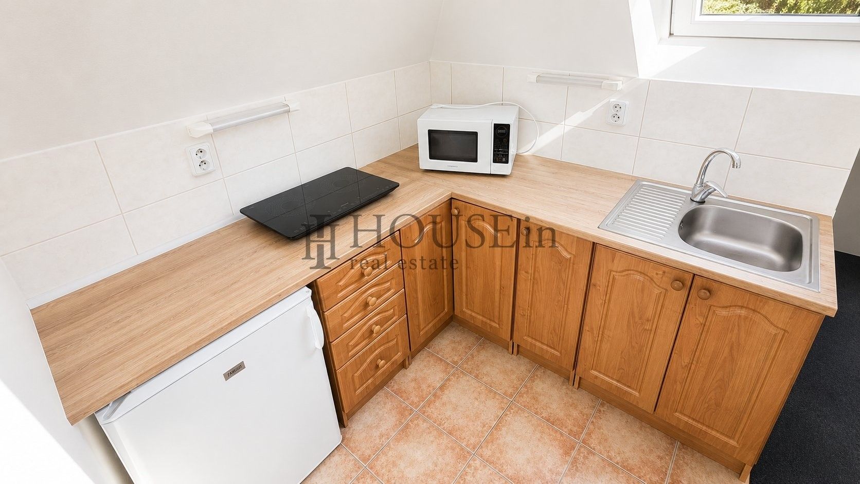 Pronájem bytu 1+kk 38 m² - foto 4