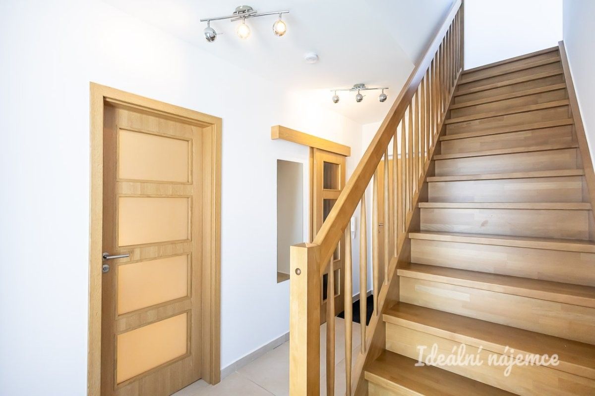 Pronájem bytu 2+kk 64 m² - foto 4