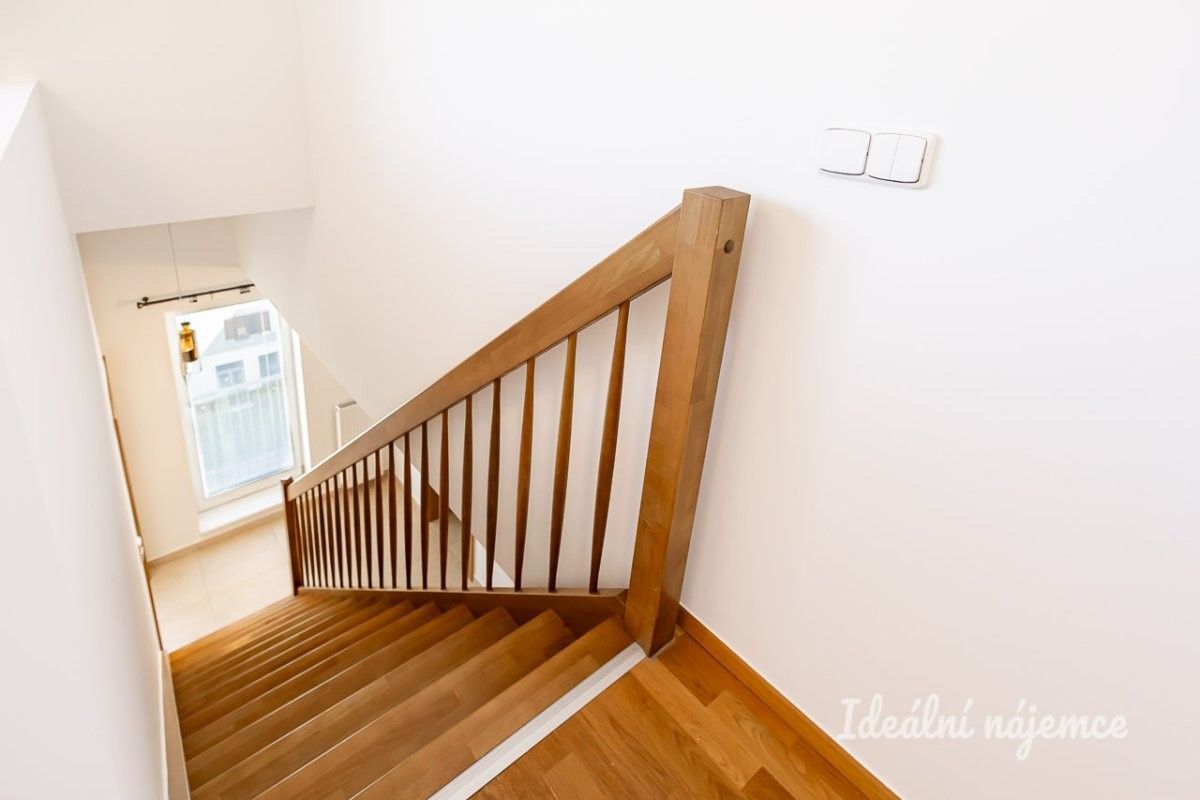 Pronájem bytu 2+kk 64 m² - foto 12