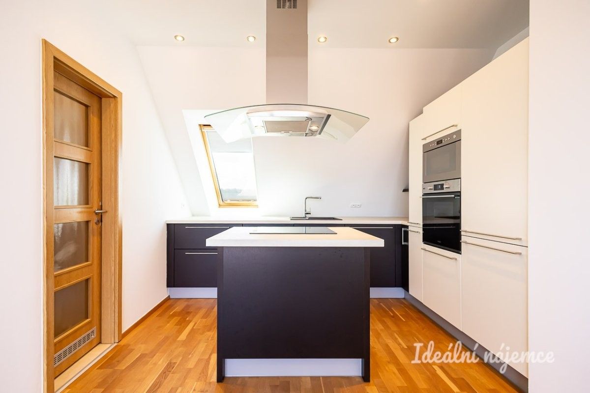 Pronájem bytu 2+kk 64 m² - foto 14
