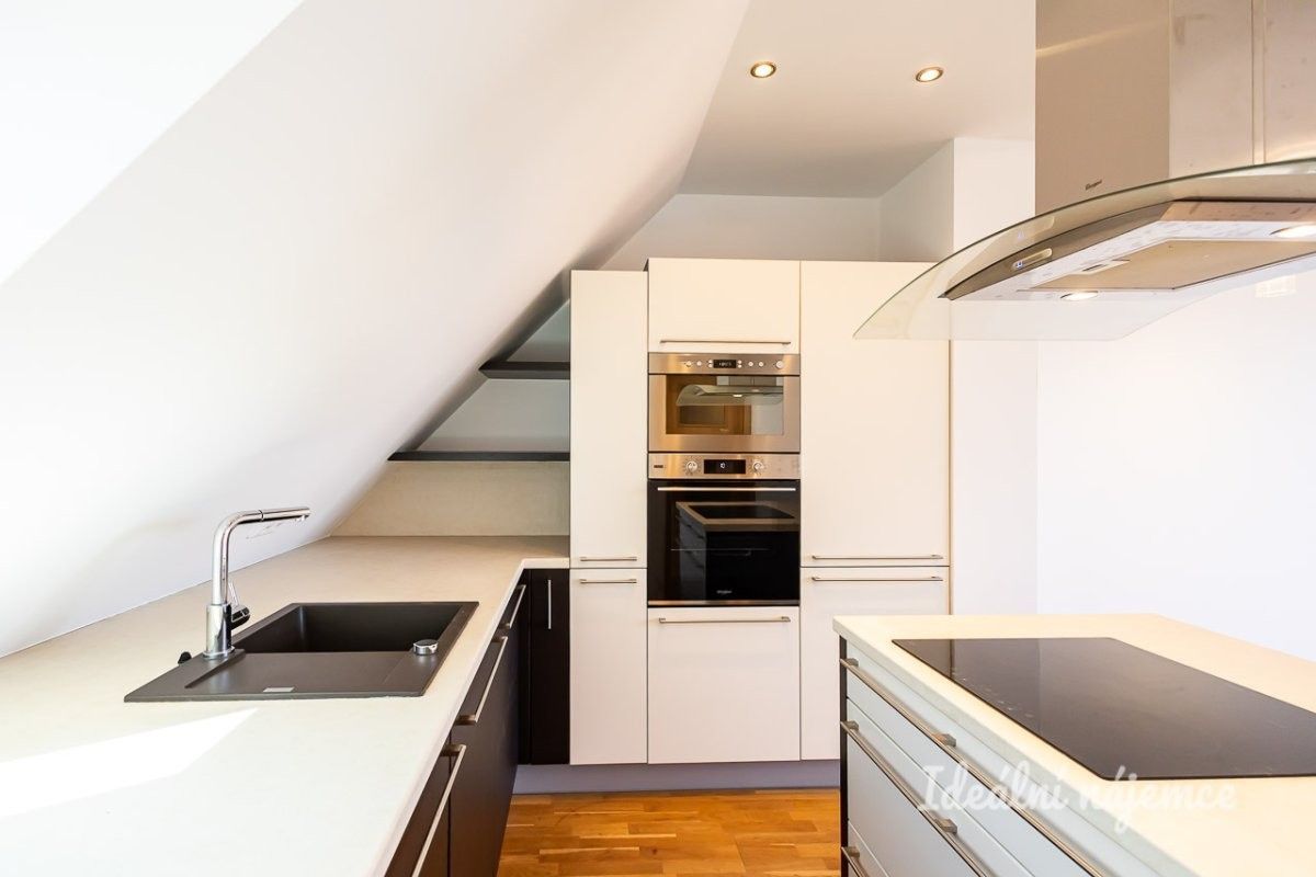 Pronájem bytu 2+kk 64 m² - foto 15