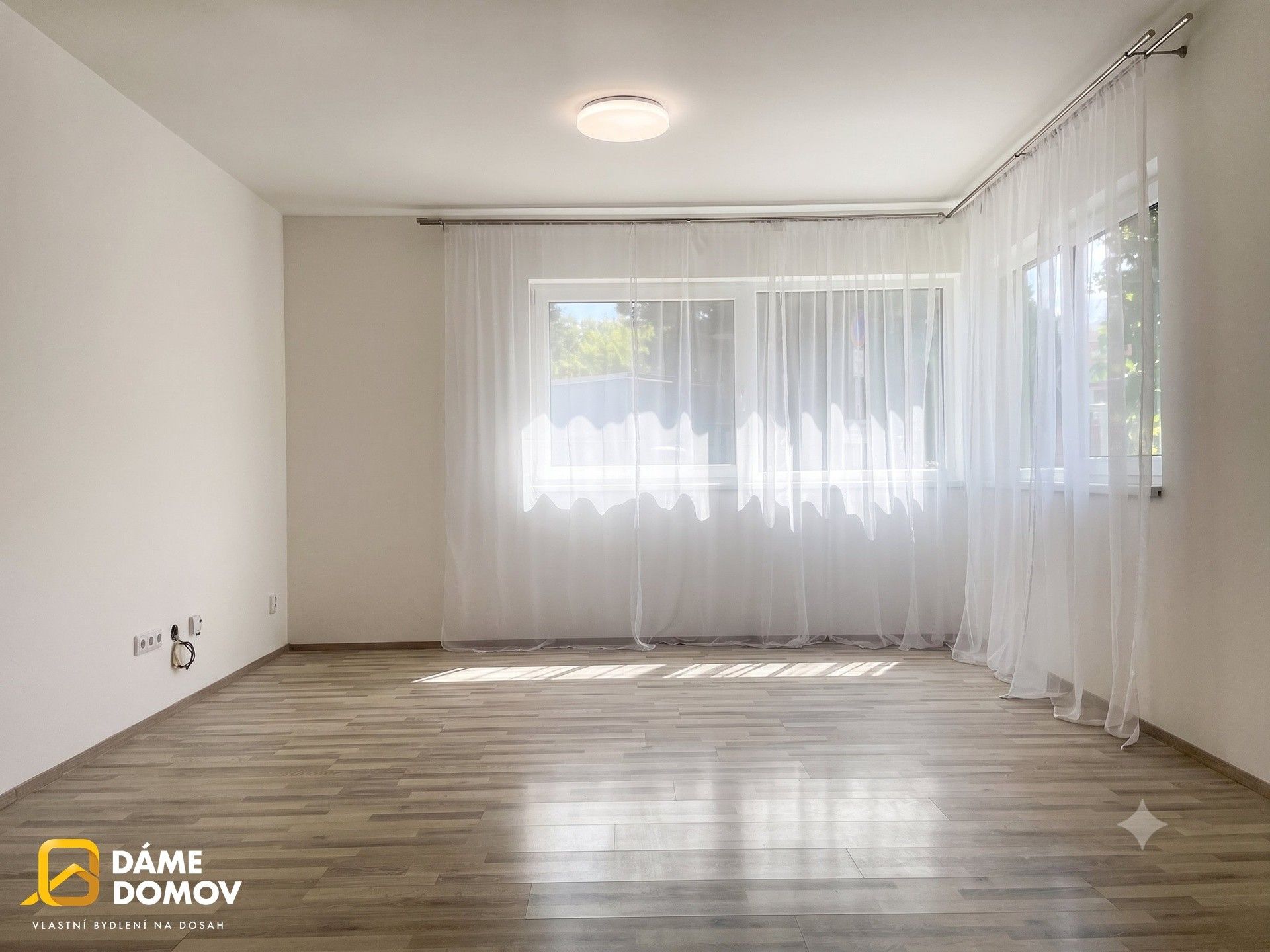 Pronájem bytu 3+kk 63 m² - foto 4