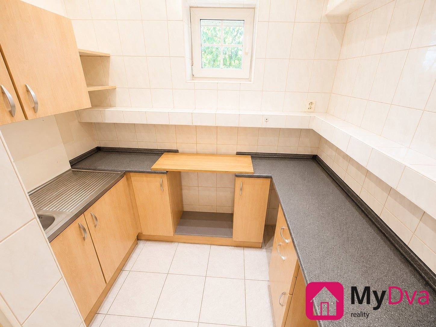 Pronájem bytu 2+1 57 m² - foto 4