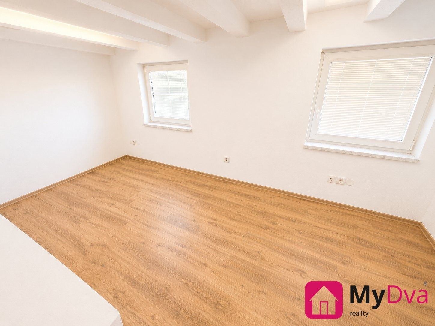 Pronájem bytu 2+1 57 m² - foto 6