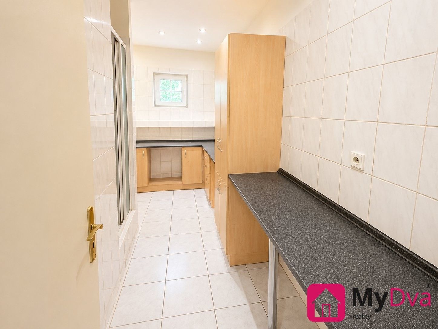 Pronájem bytu 2+1 57 m² - foto 5