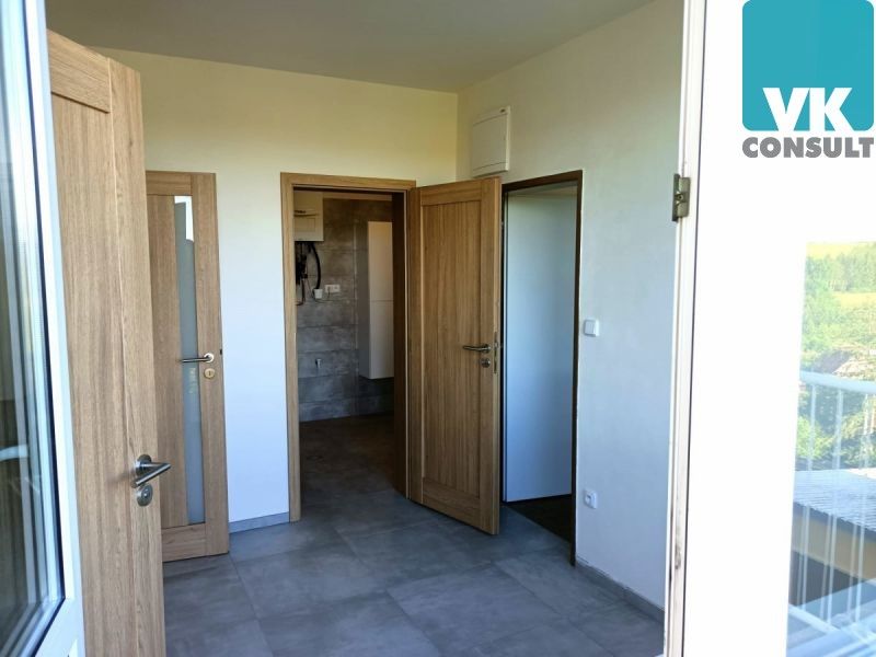 Pronájem bytu 2+kk 74 m² - foto 10