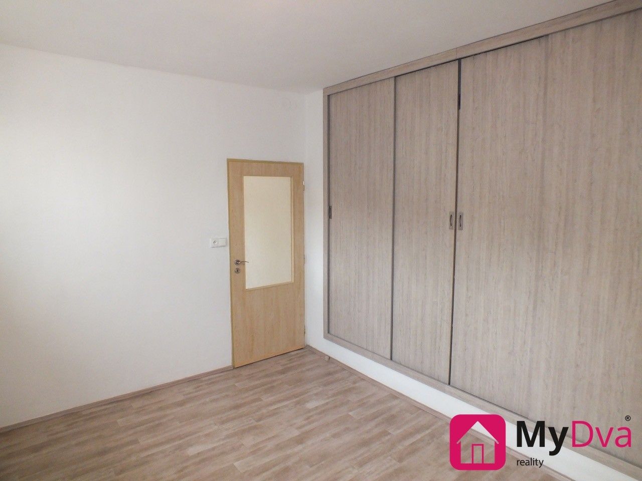 Pronájem bytu 1+1 38 m² - foto 2