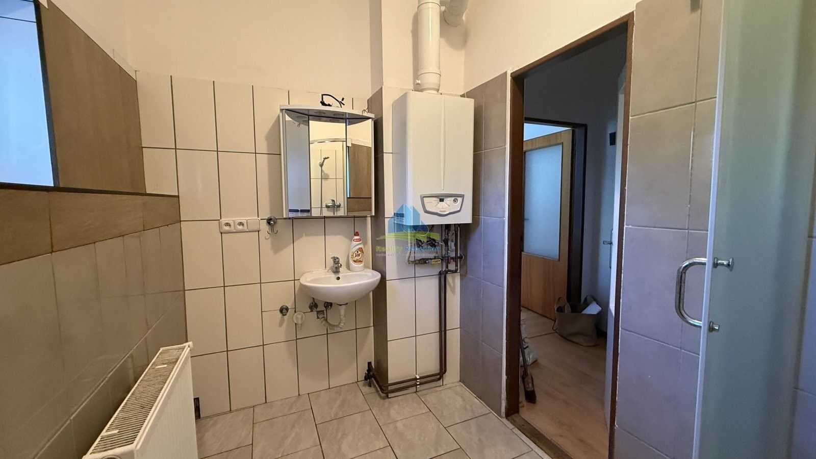 Pronájem bytu 1+1 40 m² - foto 4