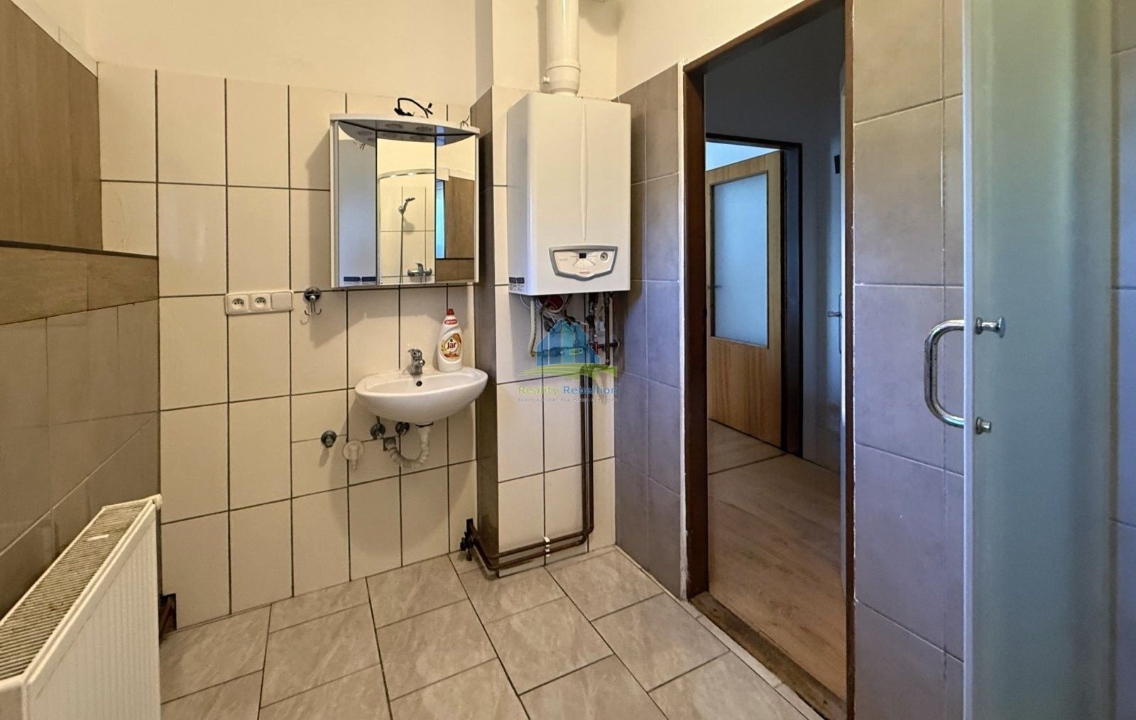 Pronájem bytu 1+1 40 m² - foto 5