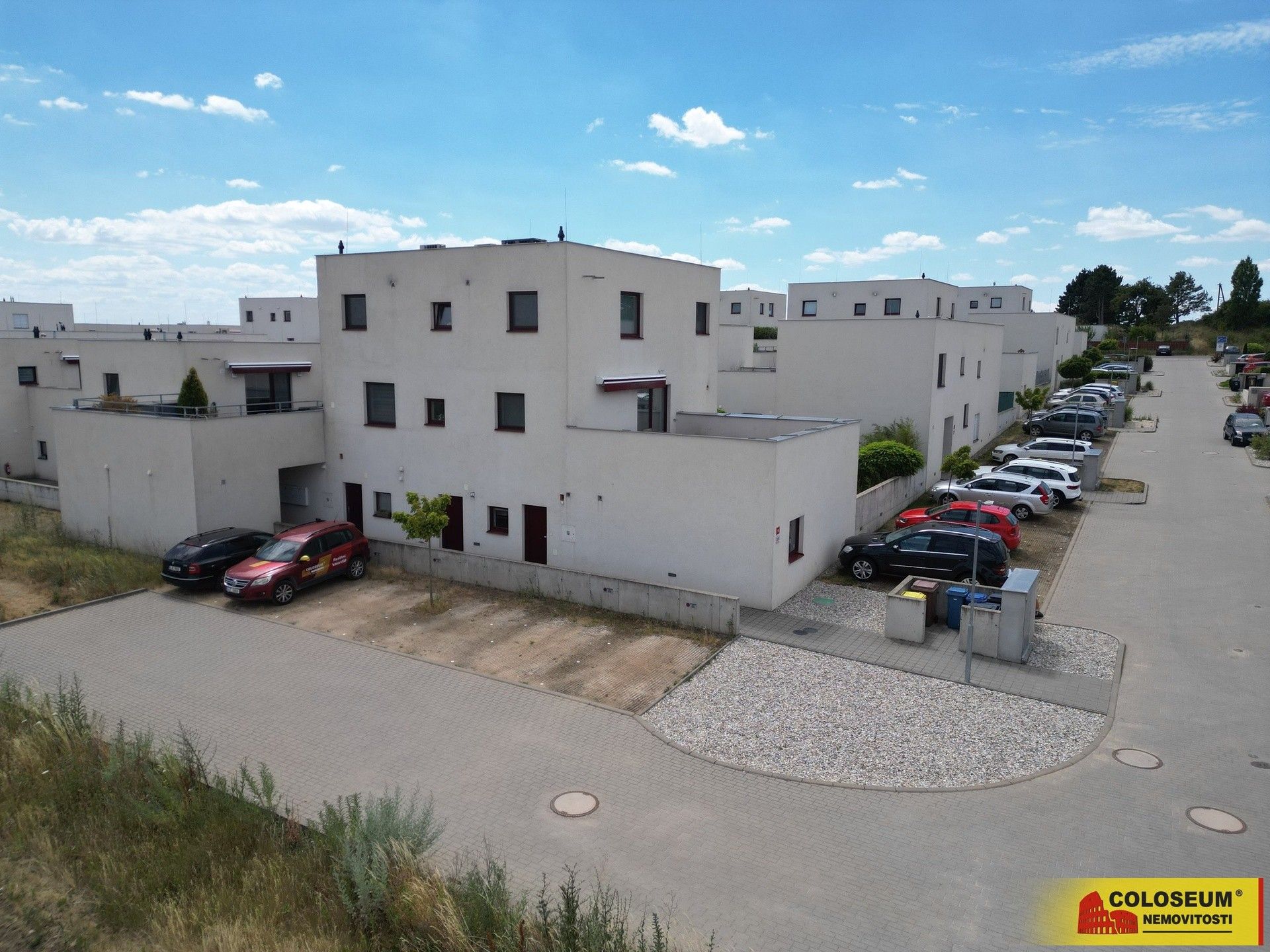 Prodej bytu 4+kk 79 m² - foto 2