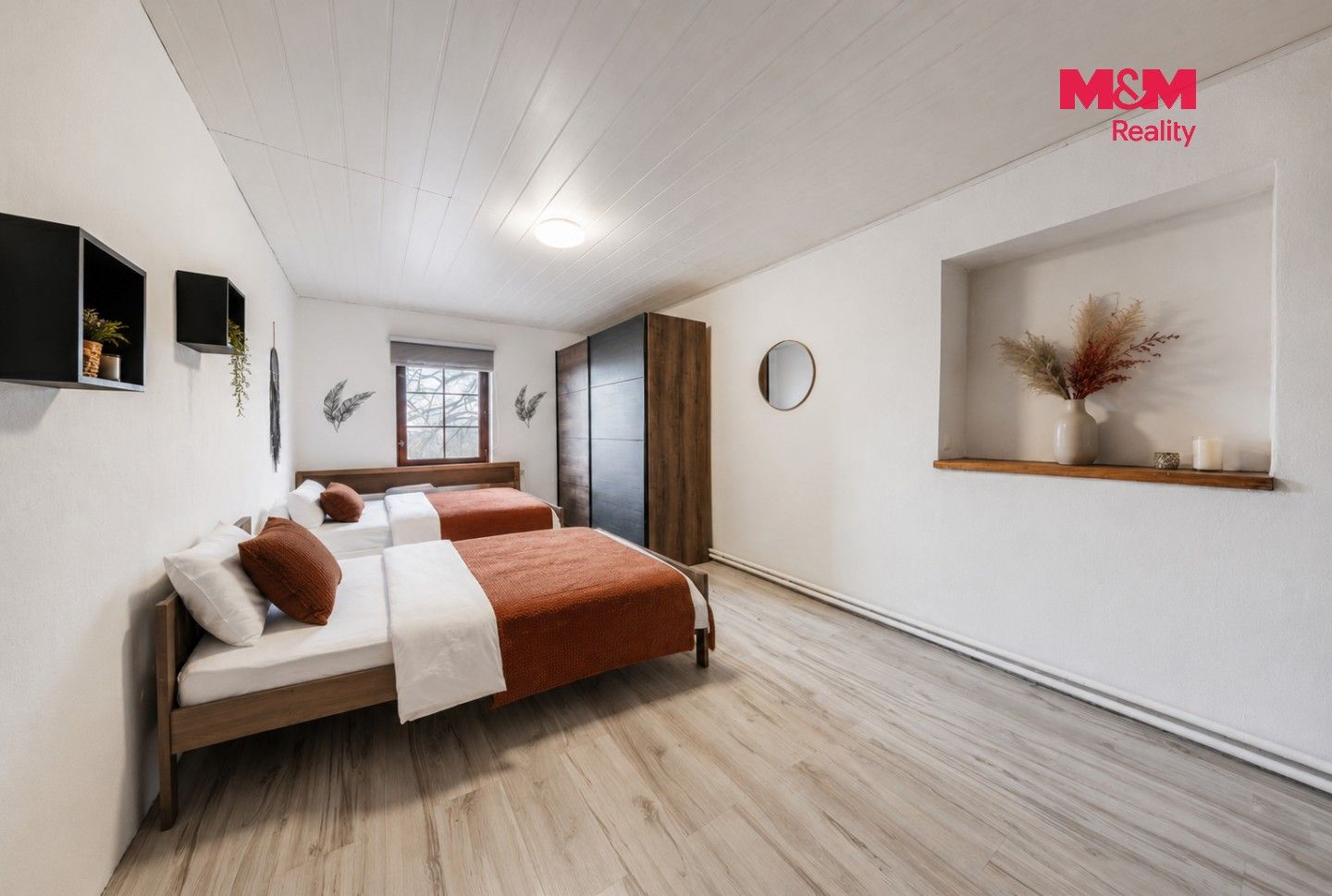 Prodej nemovitosti 225 m² - foto 7