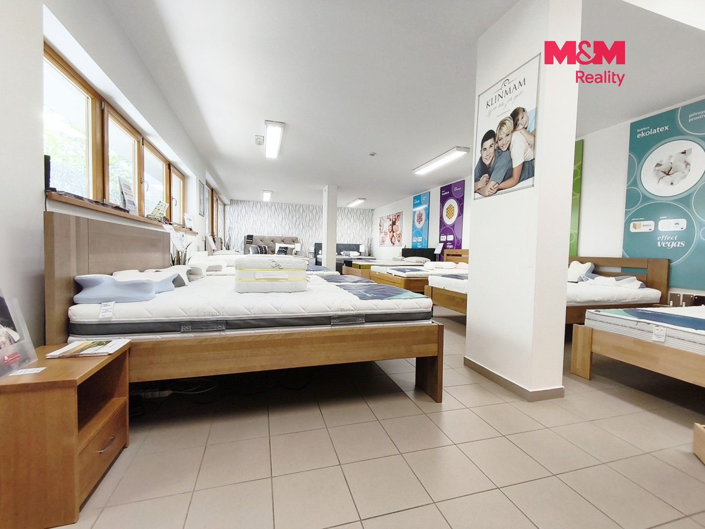 Pronájem komerčního prostoru 172 m² - foto 8