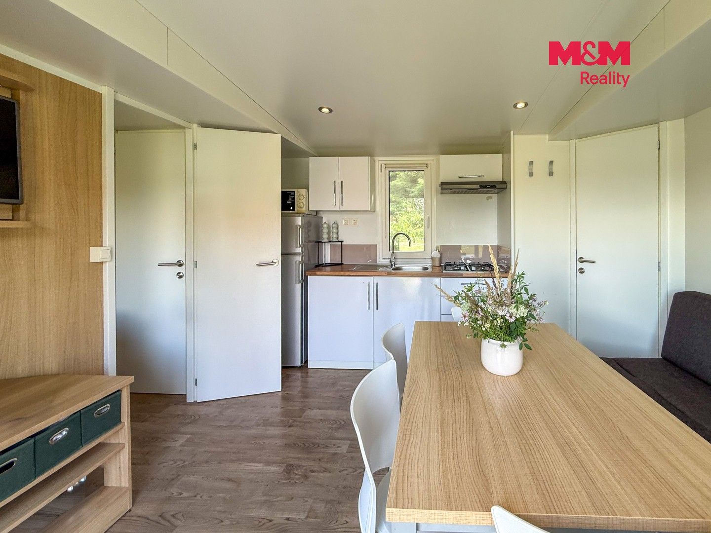 Prodej nemovitosti 32 m² - foto 3