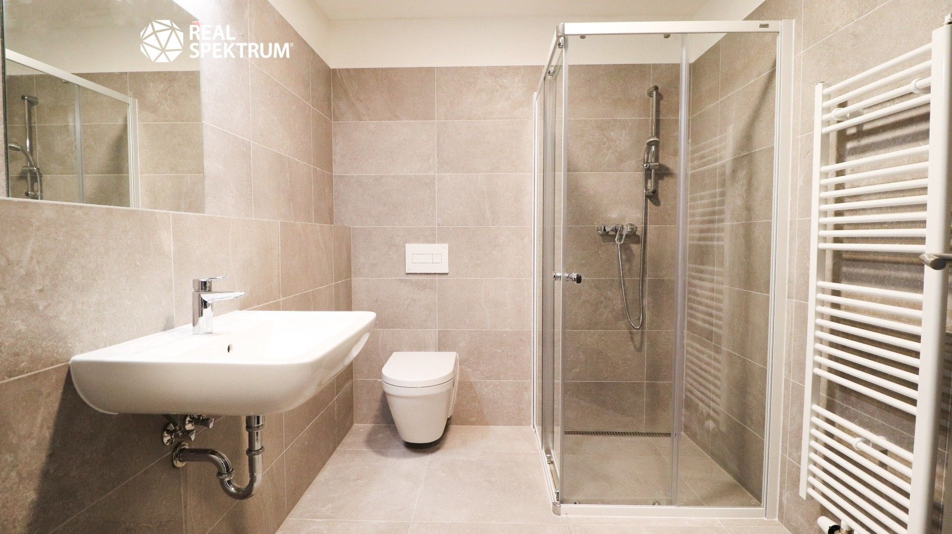 Pronájem bytu 1+kk 39 m² - foto 3