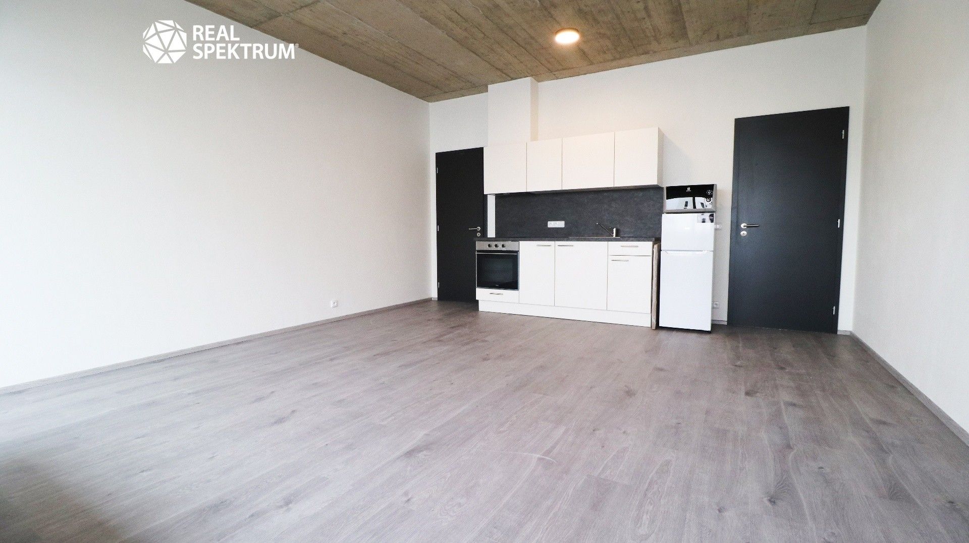 Pronájem bytu 1+kk 39 m² - foto 5