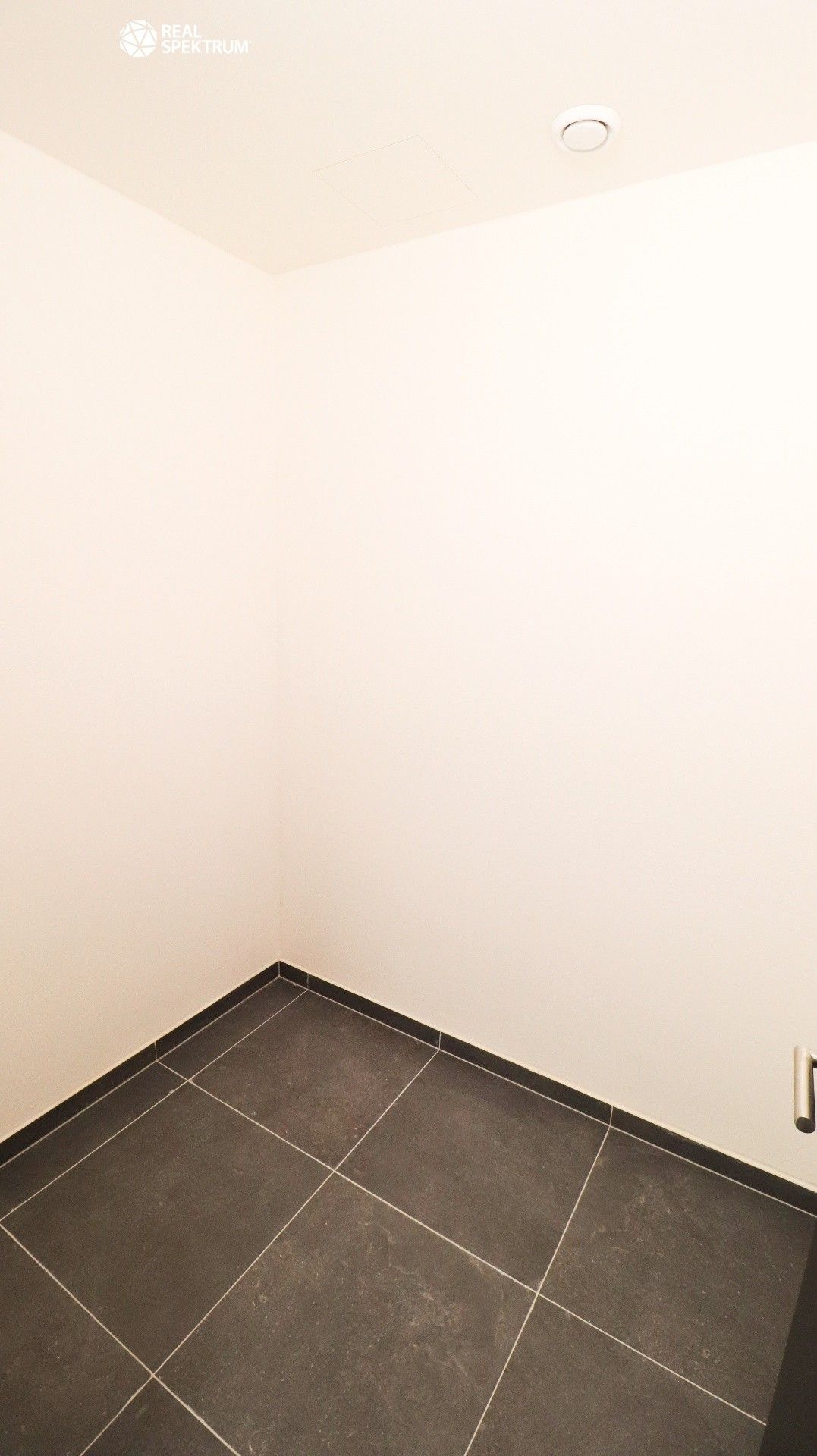 Pronájem bytu 1+kk 39 m² - foto 8