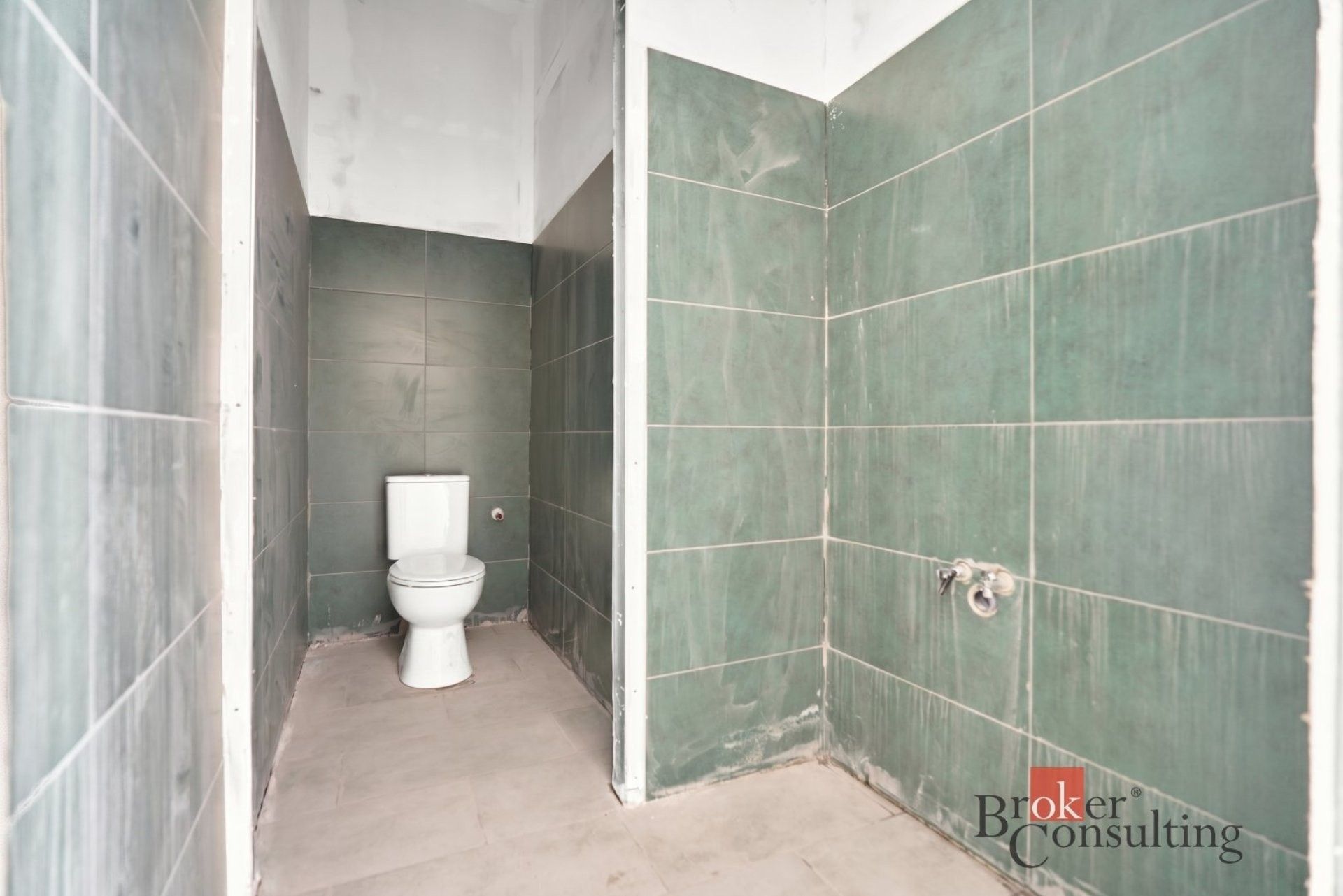 Prodej komerčního prostoru 750 m² - foto 4