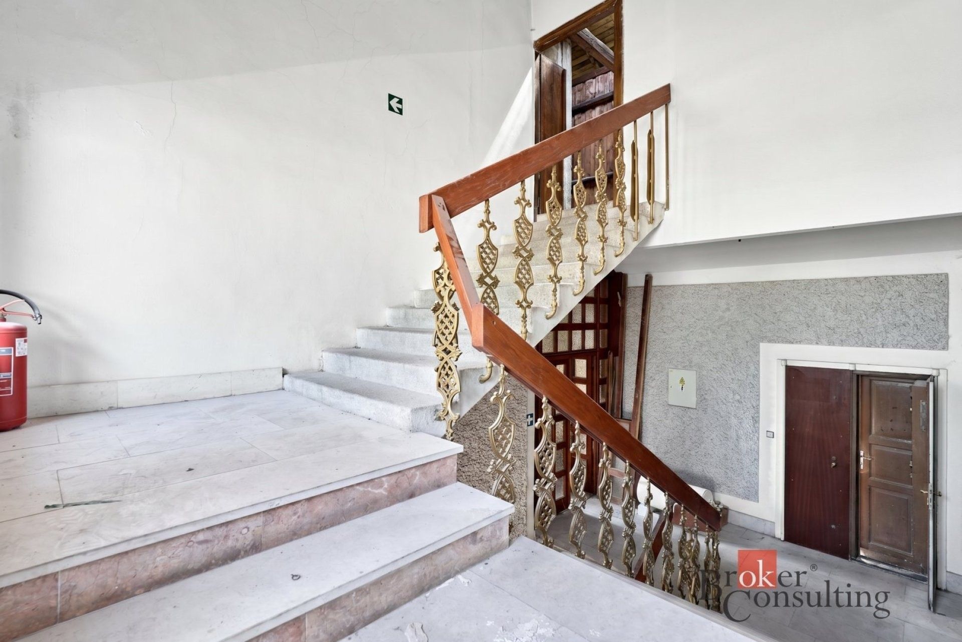 Prodej komerčního prostoru 750 m² - foto 10