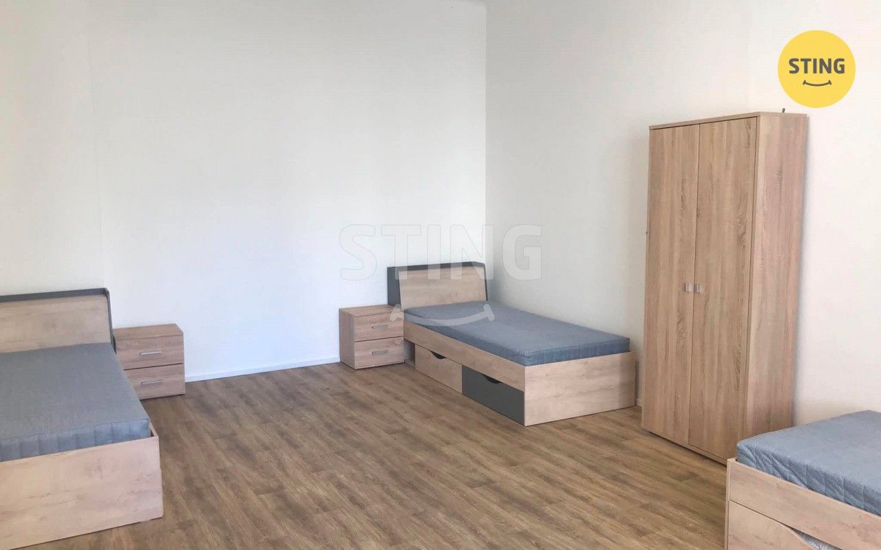 Pronájem bytu 5+1 157 m² - foto 27
