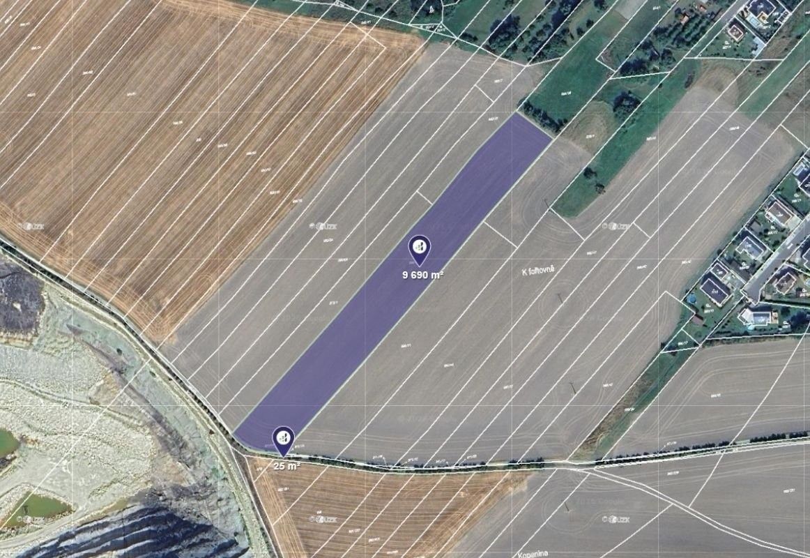 Prodej pozemku 104695 m² - foto 4