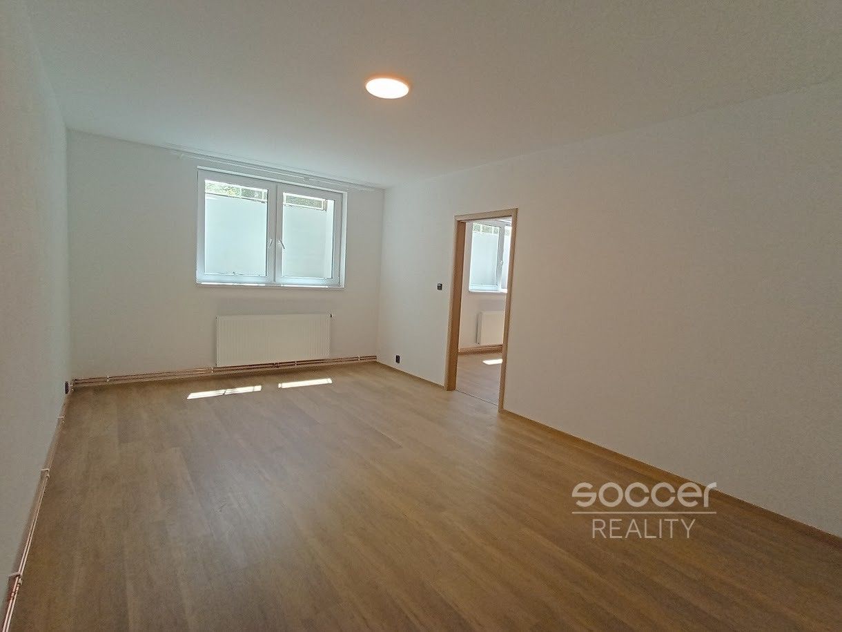 Pronájem bytu 2+kk 71 m² - foto 8