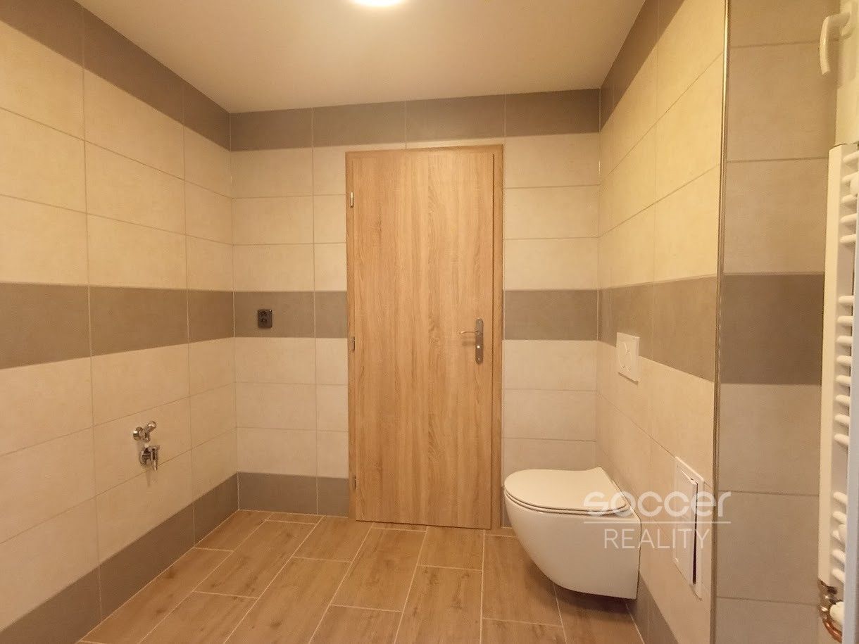Pronájem bytu 2+kk 71 m² - foto 9