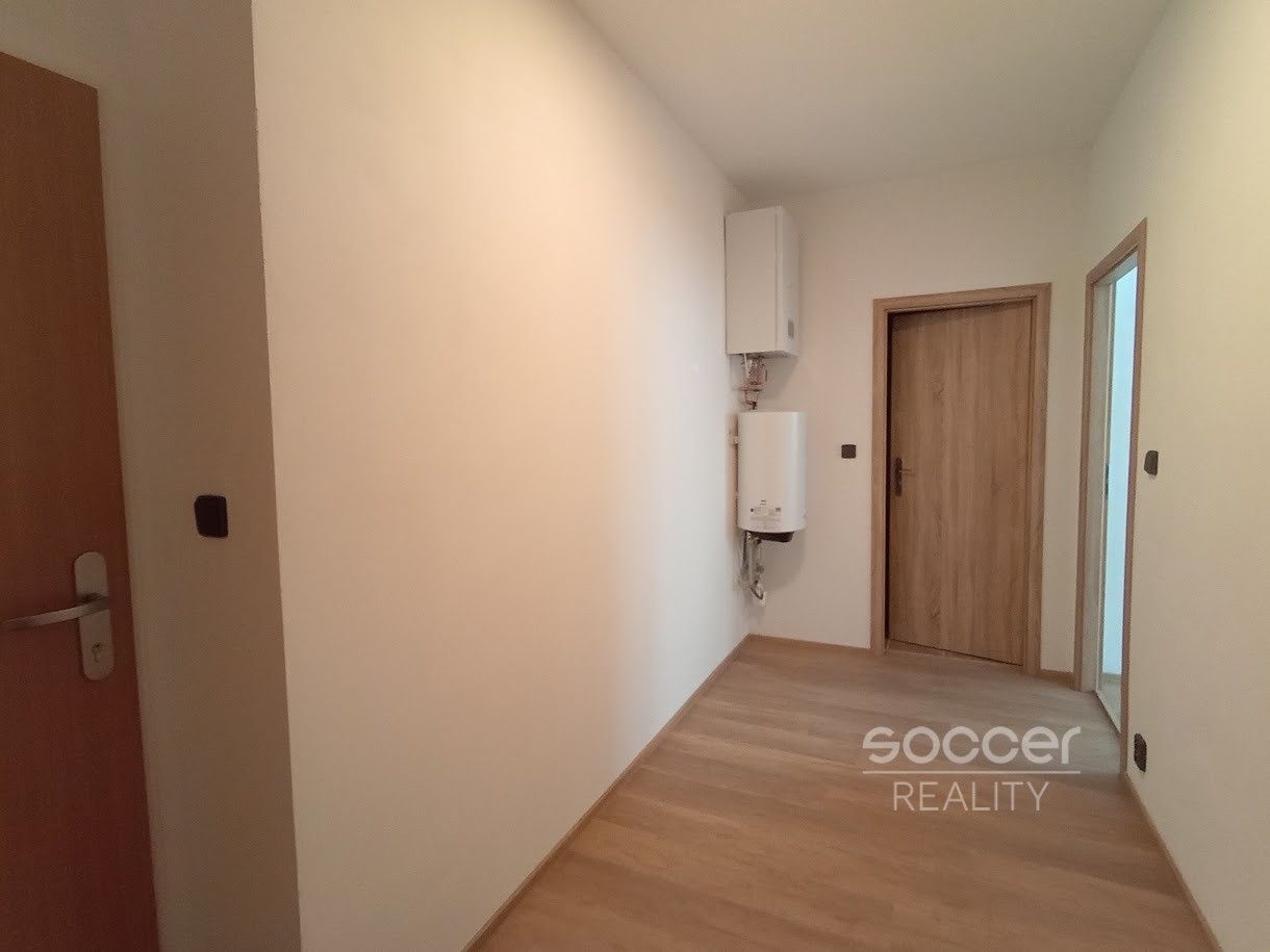 Pronájem bytu 2+kk 71 m² - foto 10